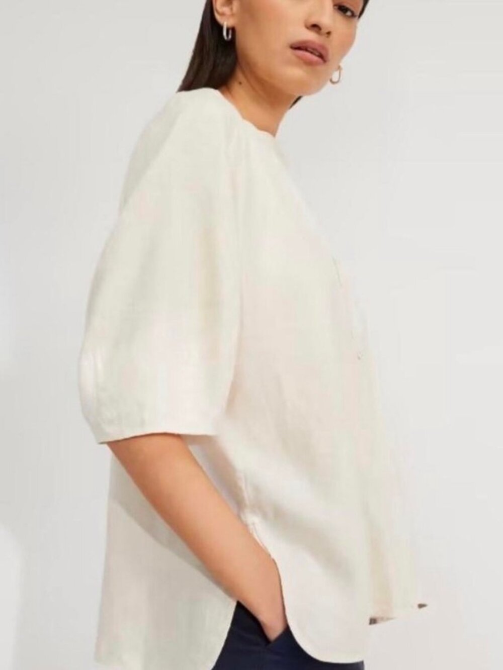 Everlane Linen 3/4 Sleeve Button-Up Blouse, cream, small - Picture 3 of 13